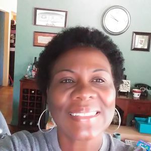 Meet your Posher, Carolyn